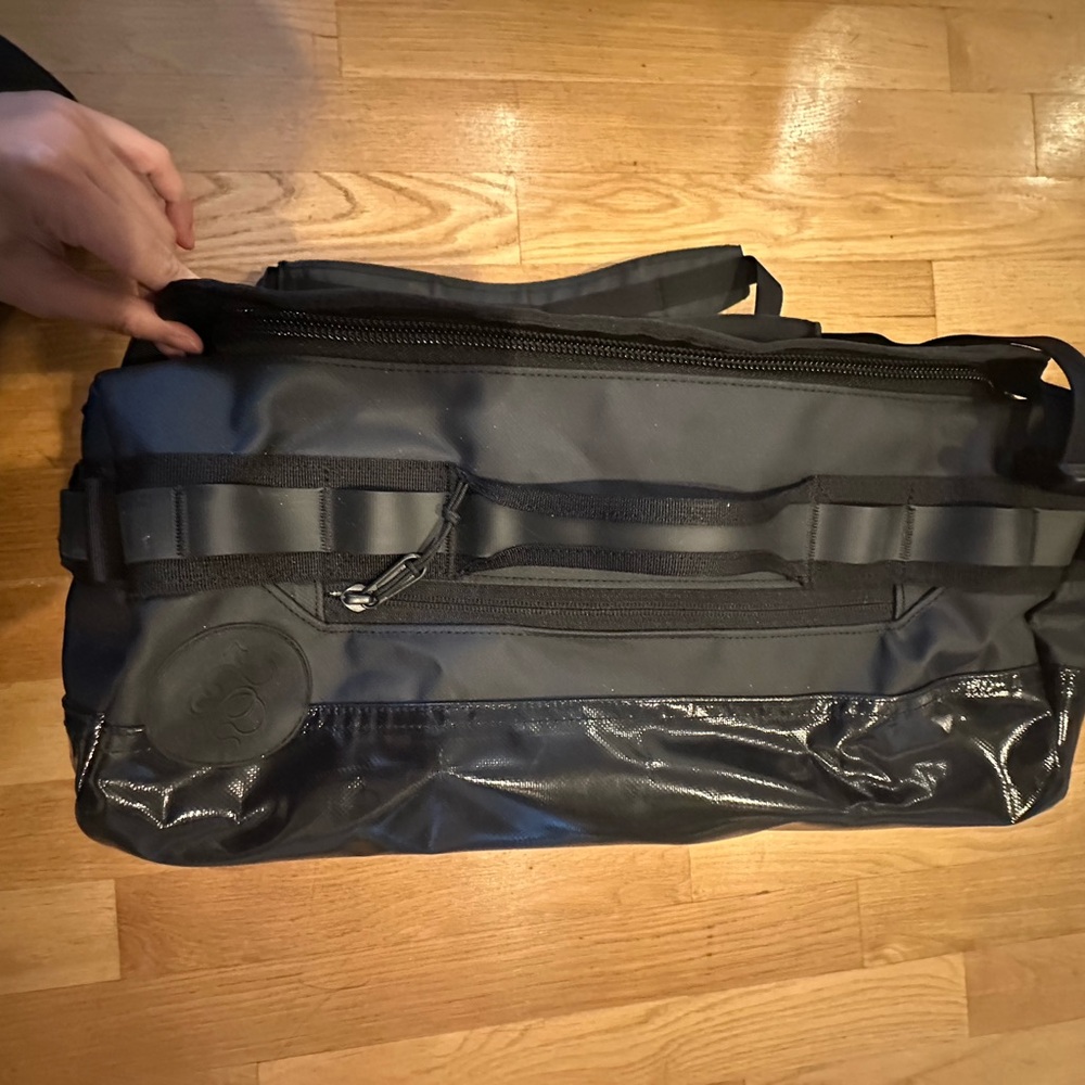 Baboon to the moon small go bag black